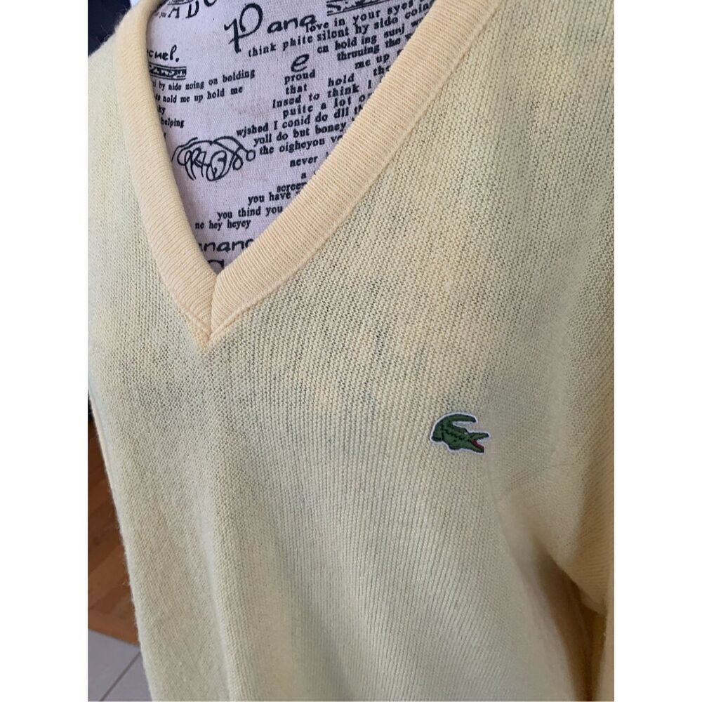 Vintage 70’s IZOD Lacoste Men’s V-neck yellow orlon acrylic Sweater - Picture 6 of 8